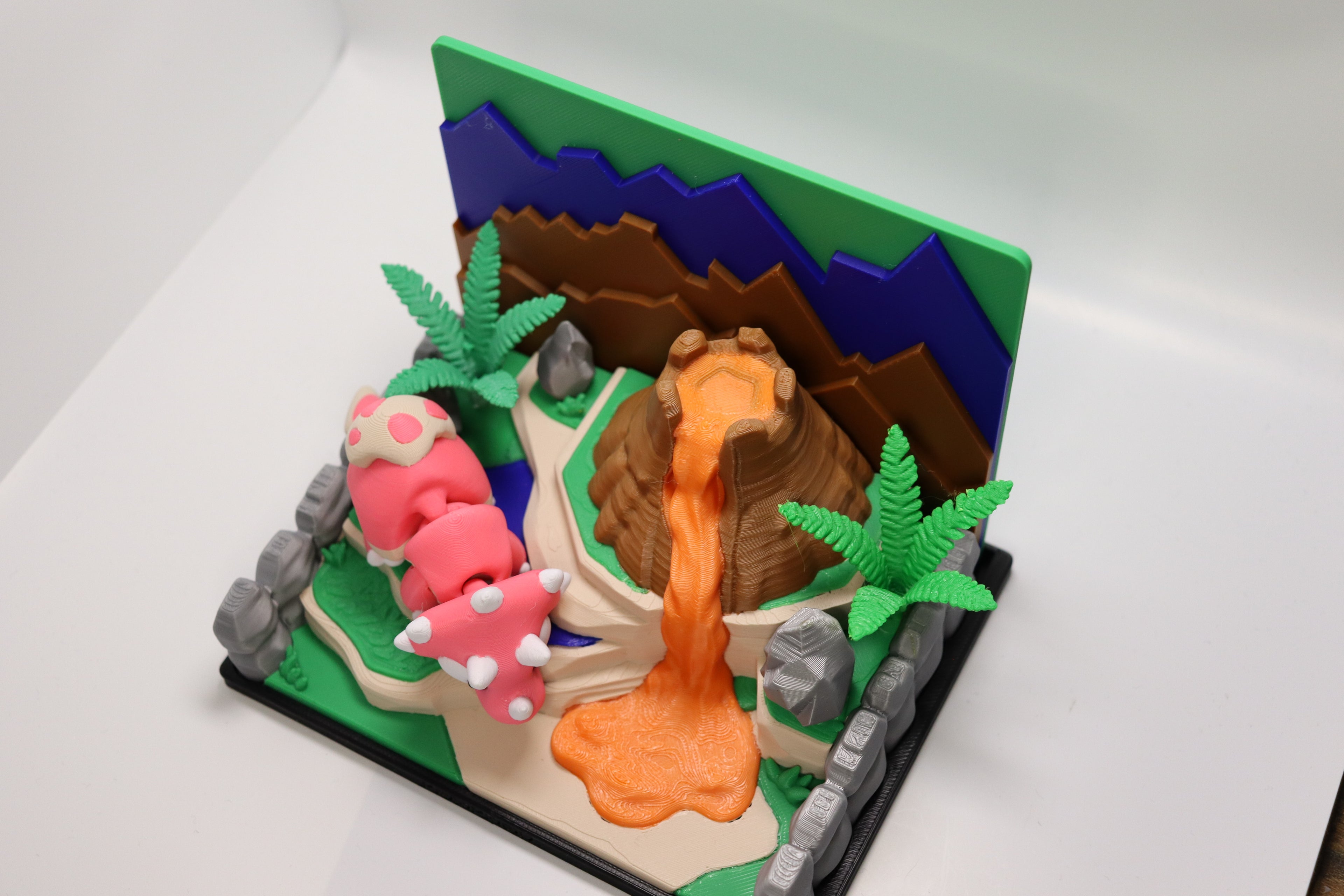 Dinosaurier Spielset mit Vulkan – 3D Druck Dino Spielwelt – Dino Figur wählbar – Swiss Made
