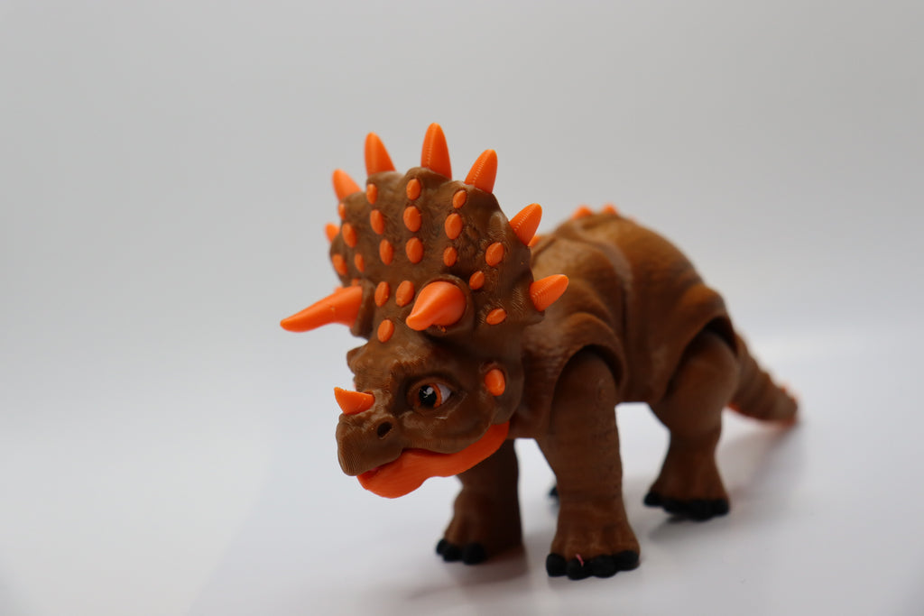 Triceratops Dino Figur – Beweglicher Dinosaurier – 3D Druck Spielzeug – Swiss Made