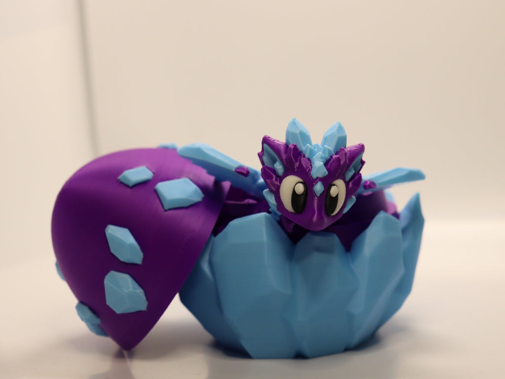 ProtoDrache Eisjuwel mit Ei – Beweglicher 3D Drache – Spielzeug – Swiss Made
