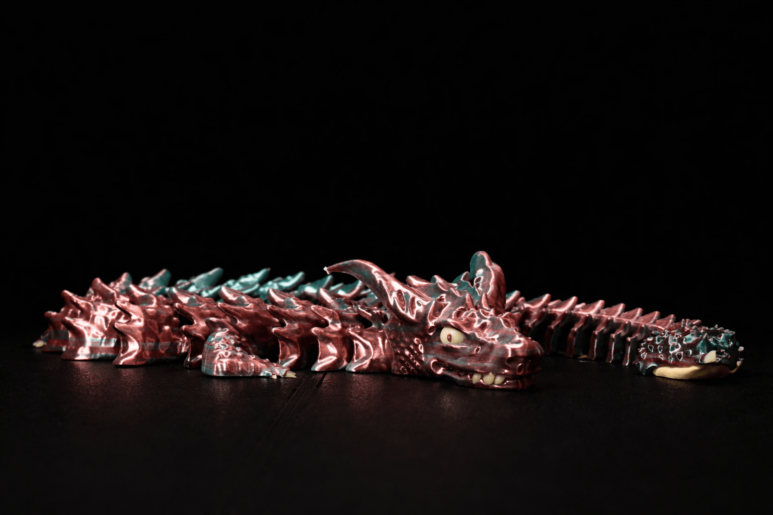 ProtoDrache MagmaNebel – 3D Druck Drache – beweglich – Lava Drache – 38 cm / 42 cm – Swiss Made - Protoplot3D