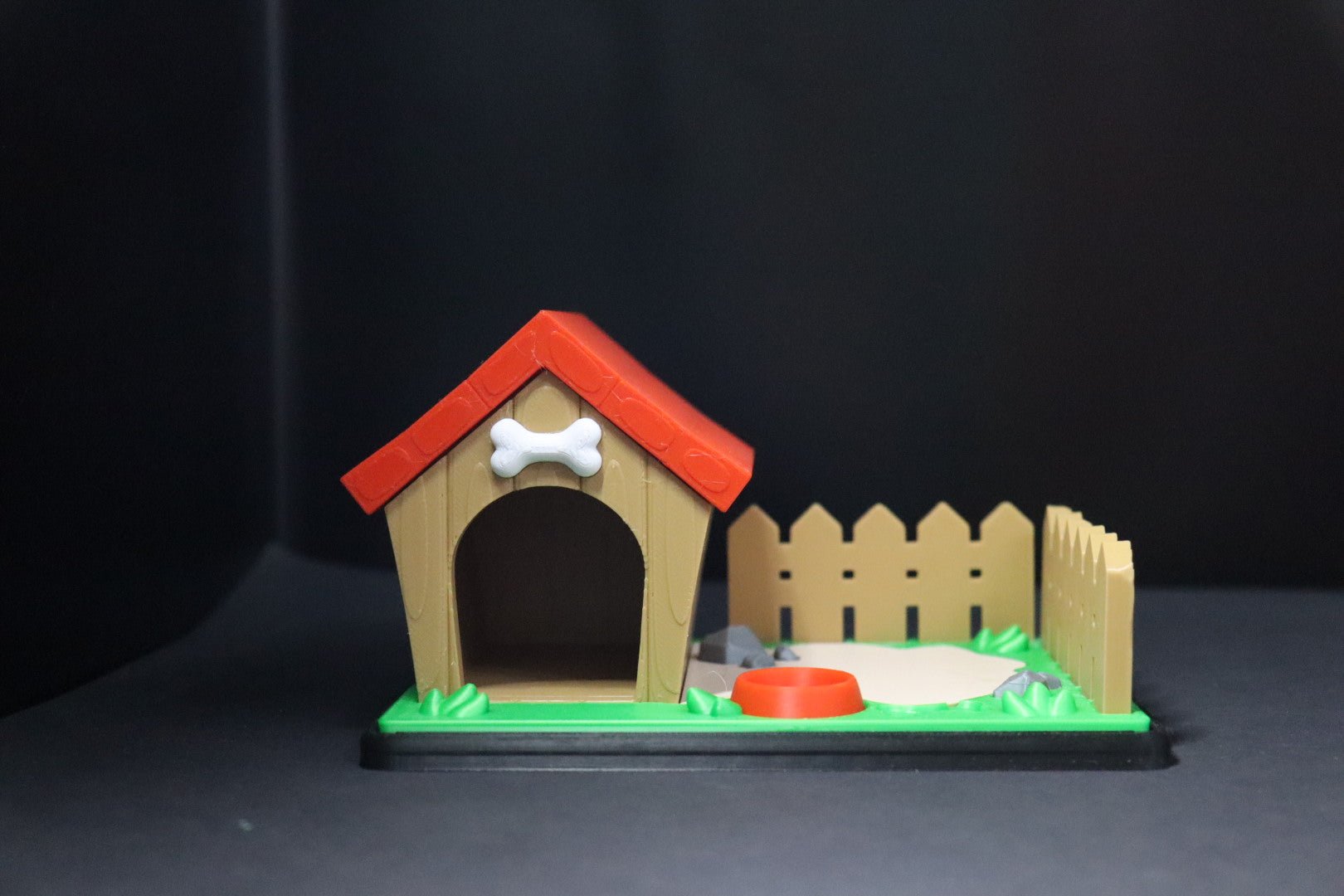 Schäferhund mit Hundehütte – 3D Druck Spielset – Tierfigur – Swiss Made - Protoplot3D
