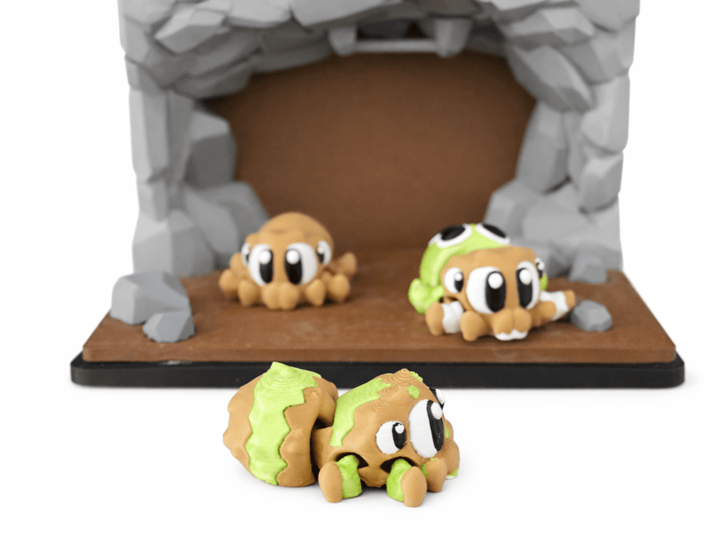 Spinnen Trio mit Höhle aus dem 3D - Druck – drei Spinnen und detailreiche Höhle für eine komplette Spielszene. - Protoplot3D